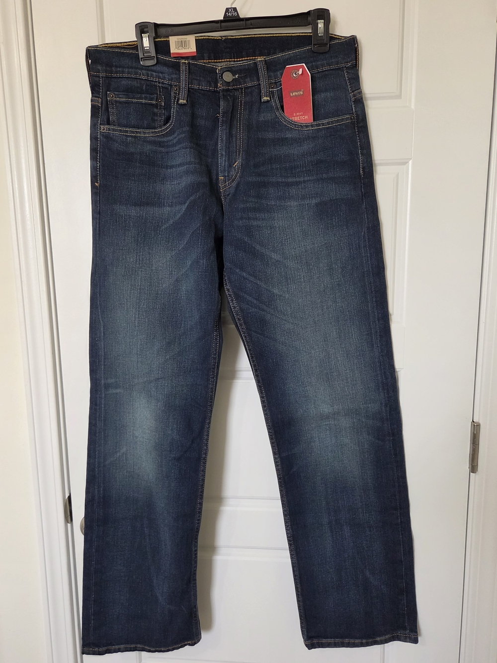 Men's Levi's 569 Jeans Size 31x34 NWT